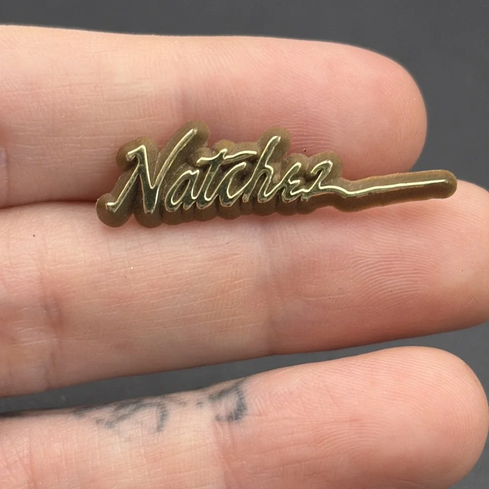 State Of Mississippi Natchez USA Plastic Lapel Hat Pin